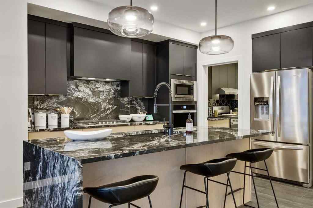 MLS® A2264749 - 27 Creekstone Common SW in Pine Creek Calgary, Residential