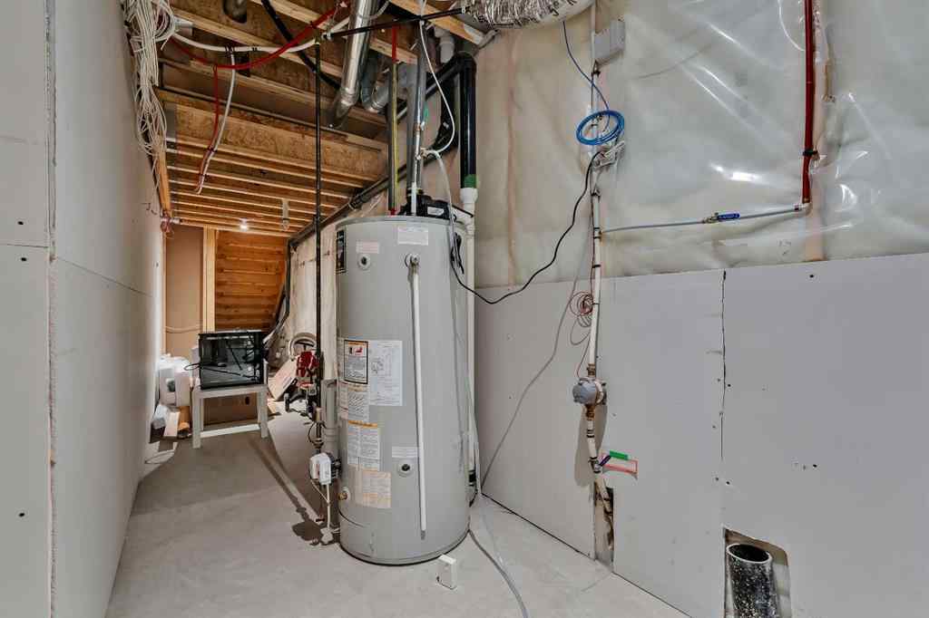 MLS® A2264759 - 617 19 Avenue NW in Mount Pleasant Calgary, Residential