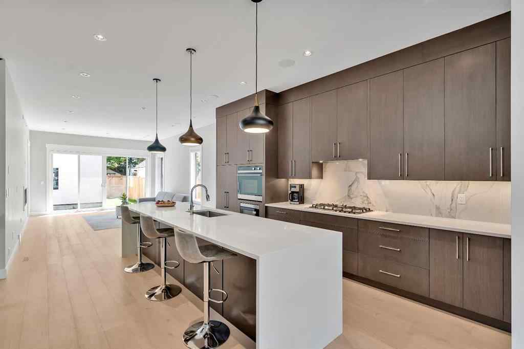 MLS® A2264759 - 617 19 Avenue NW in Mount Pleasant Calgary, Residential