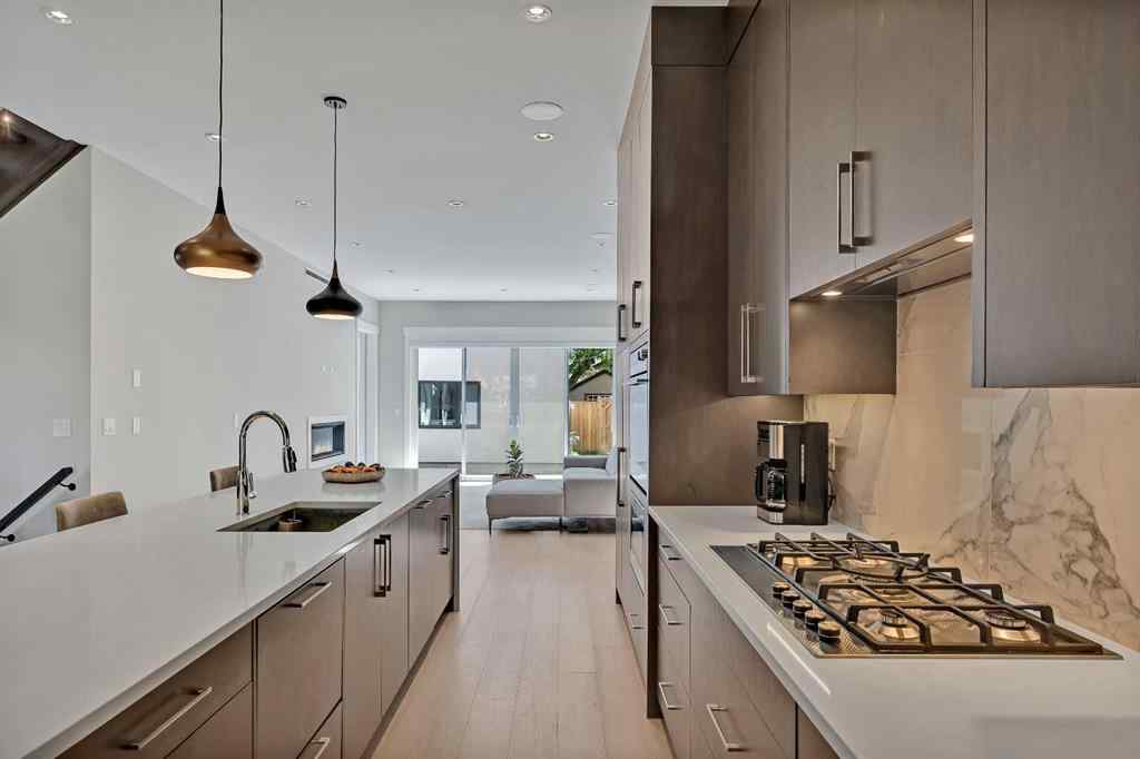 MLS® A2264759 - 617 19 Avenue NW in Mount Pleasant Calgary, Residential