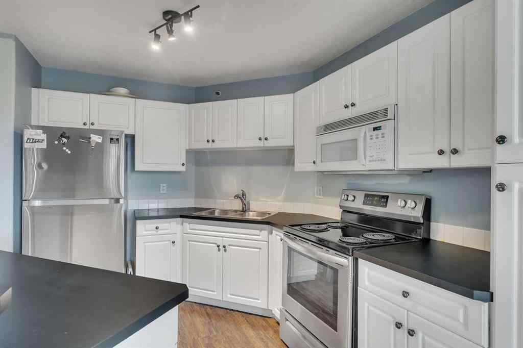 MLS® A2264764 - Unit #307 1307 Valleyview Park SE in Dover Calgary, Residential