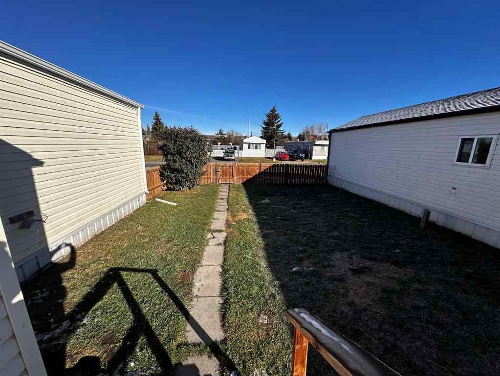 MLS® A2264778 - Unit #274 5344 76 Street  in Northwood Estates Red Deer, Mobile