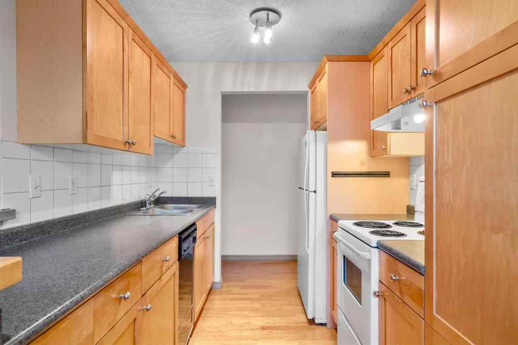 MLS® A2264787 - Unit #6 2512 15 Street SW in Bankview Calgary, Residential