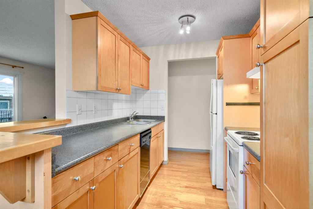 MLS® A2264787 - Unit #6 2512 15 Street SW in Bankview Calgary, Residential