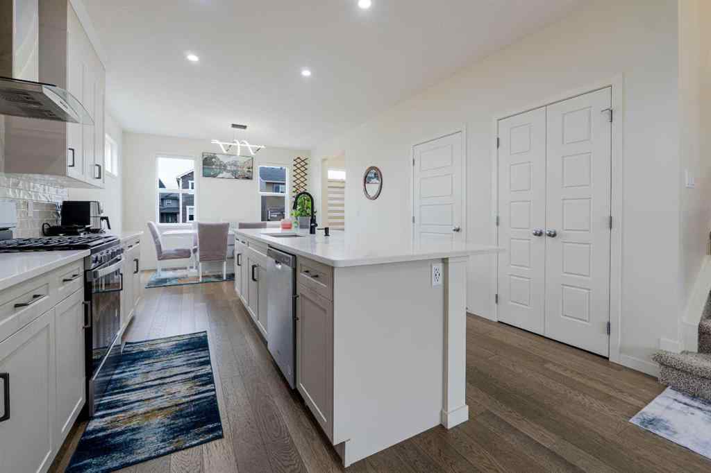 MLS® A2264790 - 117 Midtown Close SW in Midtown Airdrie, Residential