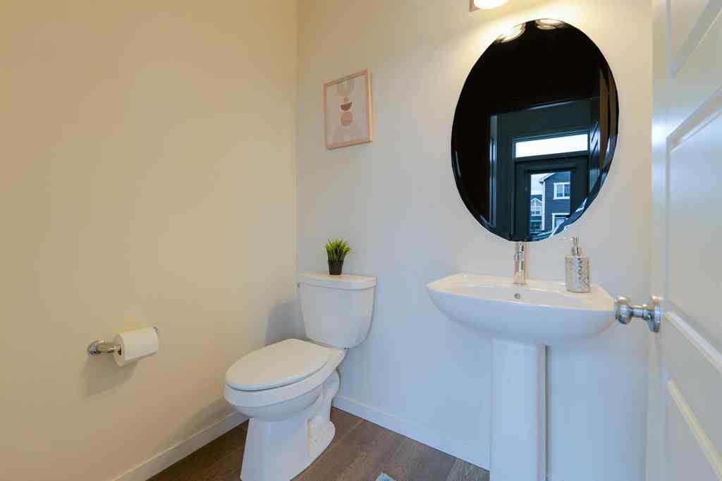 MLS® A2264790 - 117 Midtown Close SW in Midtown Airdrie, Residential