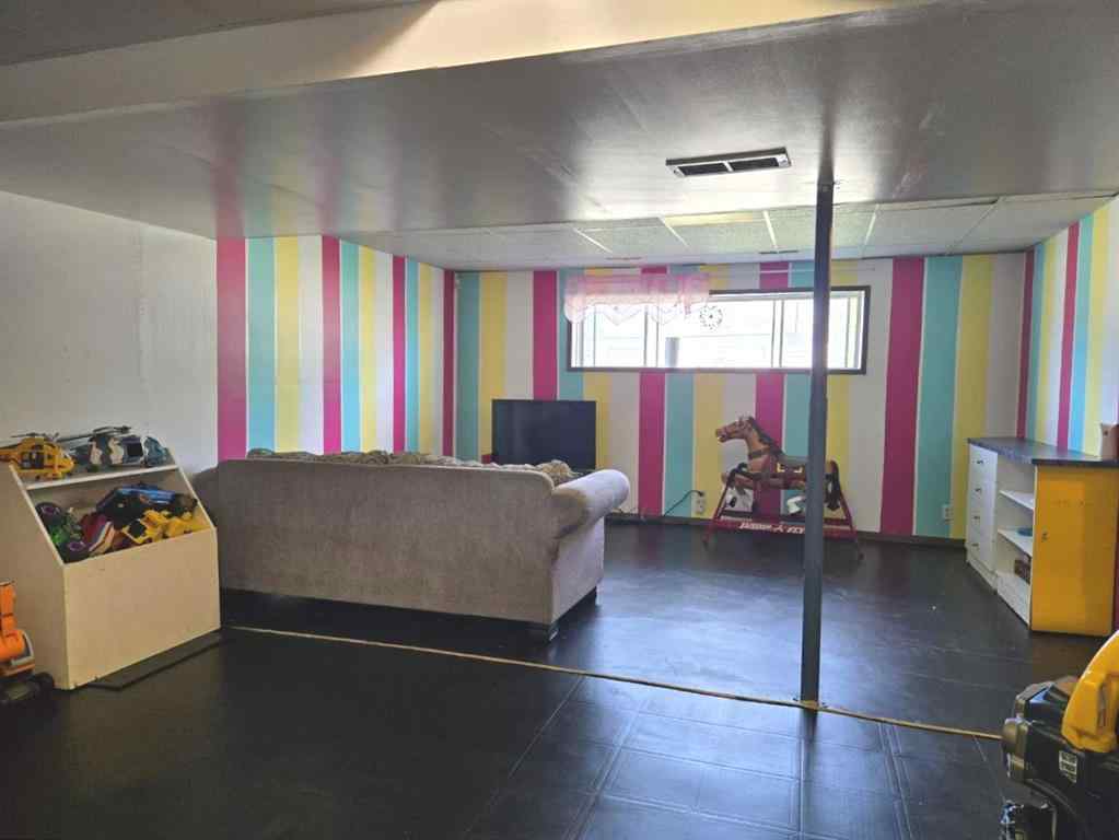 MLS® A2264792 - 3002 225 Street  in NONE Bellevue, Residential