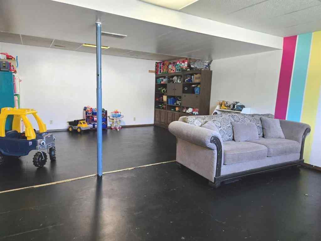 MLS® A2264792 - 3002 225 Street  in NONE Bellevue, Residential