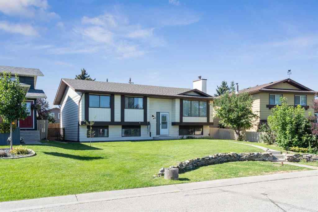 MLS® A2264793 - 14 Glenhill Crescent  in Glenbow Cochrane, Residential