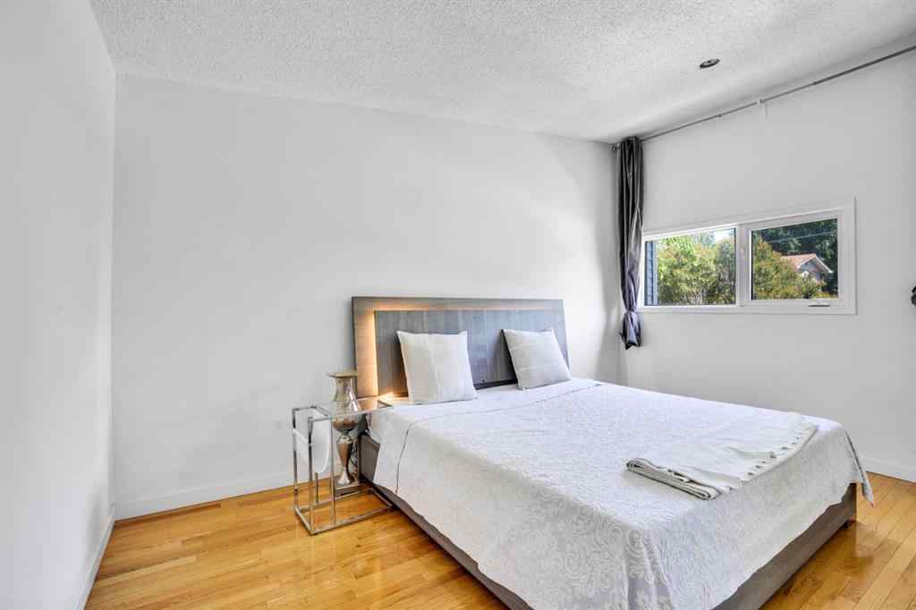 MLS® A2264794 - 116 Selkirk Drive SW in Southwood Calgary, Residential