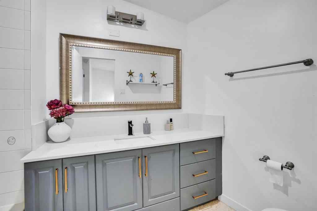 MLS® A2264794 - 116 Selkirk Drive SW in Southwood Calgary, Residential