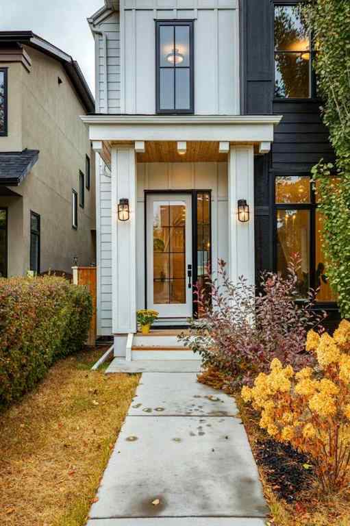 MLS® A2264795 - 2720 4 Avenue NW in West Hillhurst Calgary, Residential