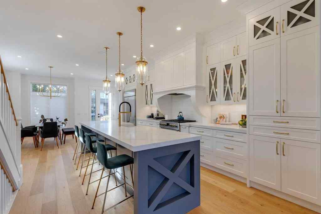 MLS® A2264795 - 2720 4 Avenue NW in West Hillhurst Calgary, Residential