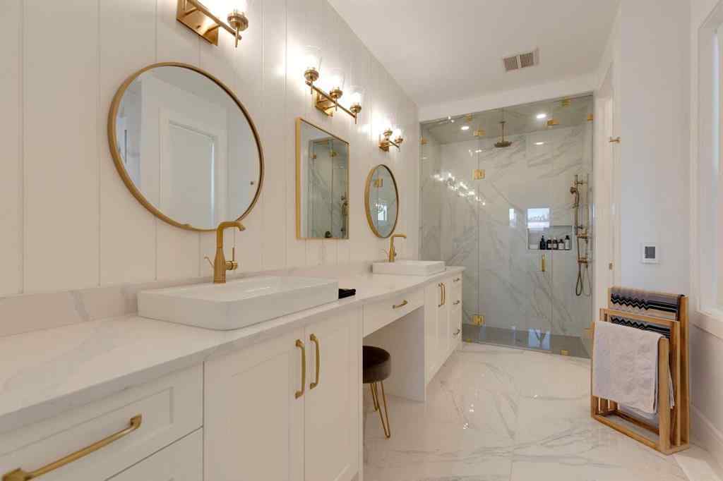 MLS® A2264795 - 2720 4 Avenue NW in West Hillhurst Calgary, Residential