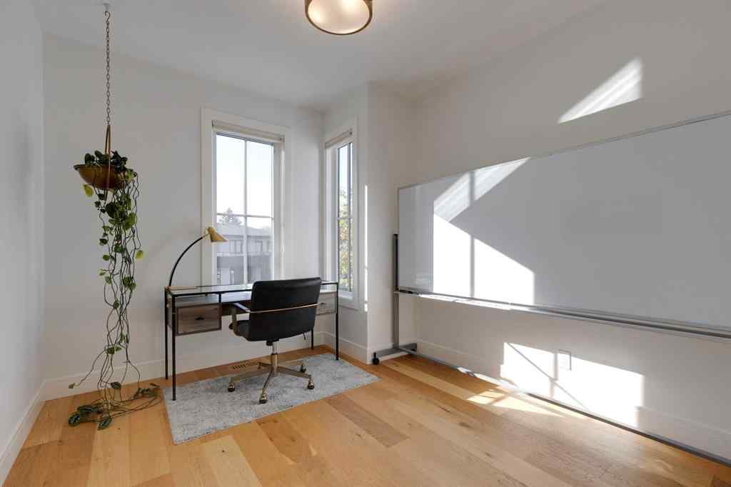 MLS® A2264795 - 2720 4 Avenue NW in West Hillhurst Calgary, Residential