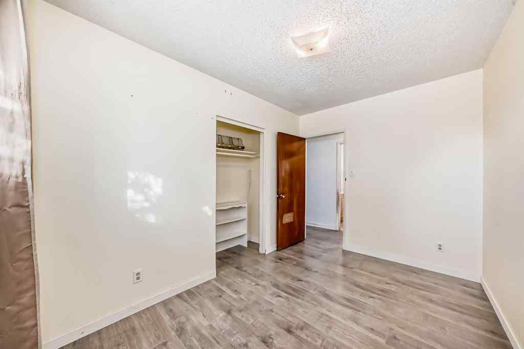 MLS® A2264800 - 808 Avonlea Place SE in Acadia Calgary, Residential