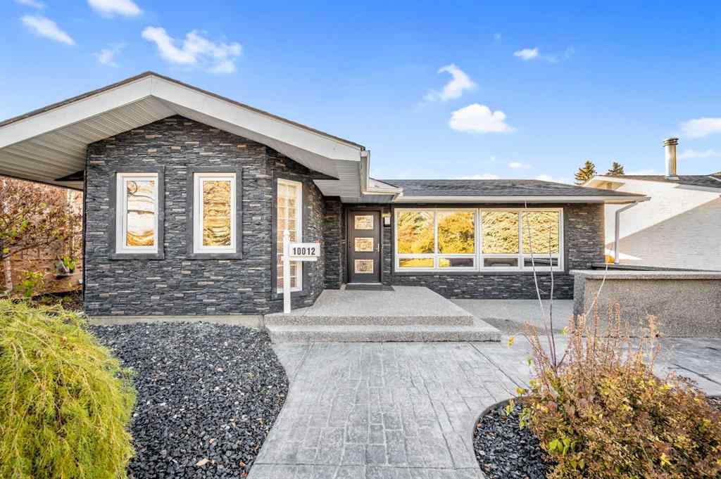 MLS® A2264807 - 10012 Willowview Road SE in Willow Park Calgary, Residential