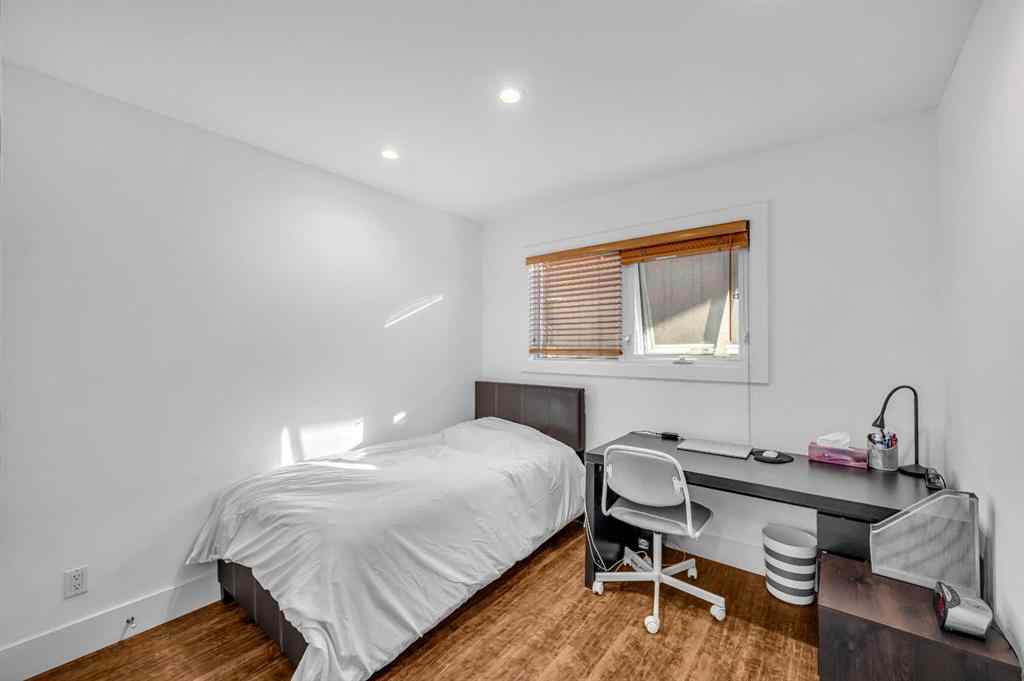 MLS® A2264807 - 10012 Willowview Road SE in Willow Park Calgary, Residential