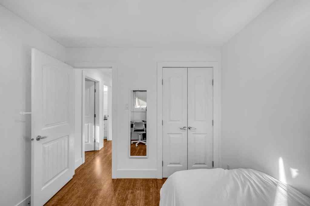 MLS® A2264807 - 10012 Willowview Road SE in Willow Park Calgary, Residential