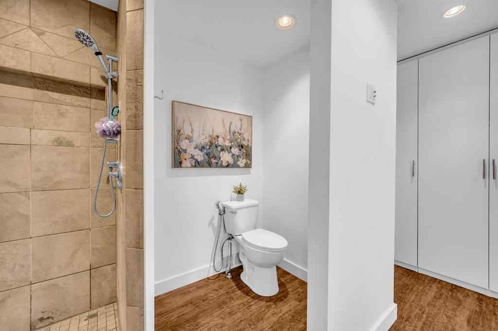 MLS® A2264807 - 10012 Willowview Road SE in Willow Park Calgary, Residential