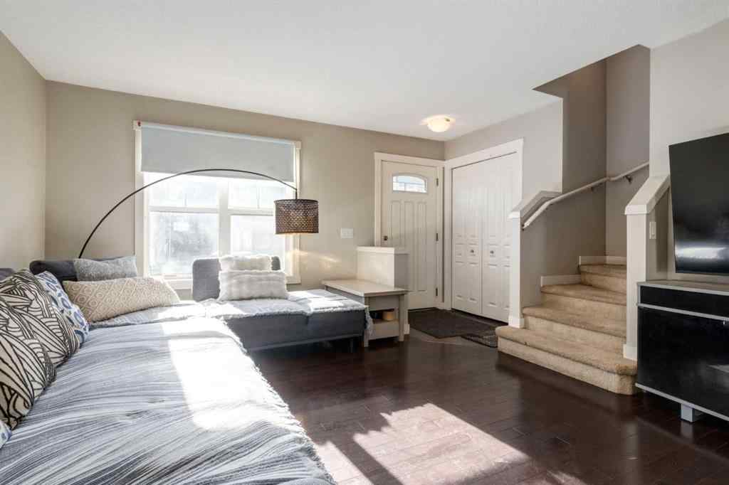 MLS® A2264809 - 1022 Mckenzie Towne Villas SE in McKenzie Towne Calgary, Residential