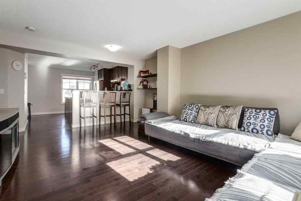 MLS® A2264809 - 1022 Mckenzie Towne Villas SE in McKenzie Towne Calgary, Residential