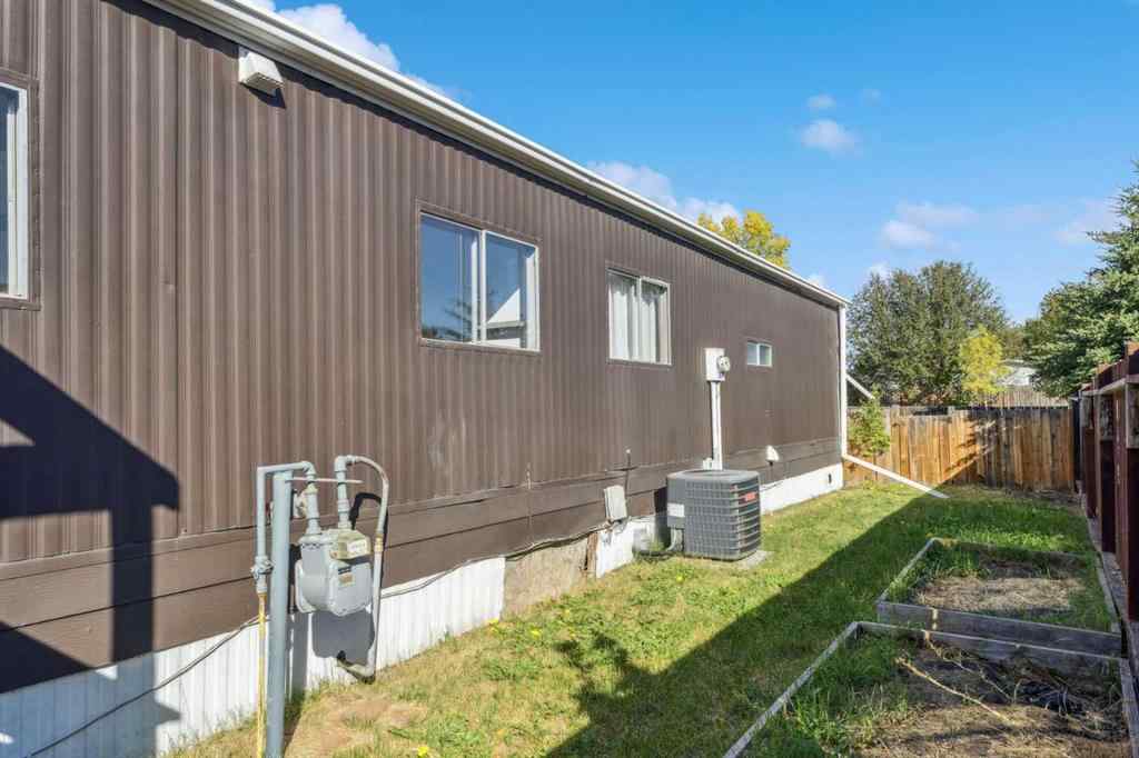 MLS® A2264810 - 12 Spring Haven Road SE in Big Springs Airdrie, Residential