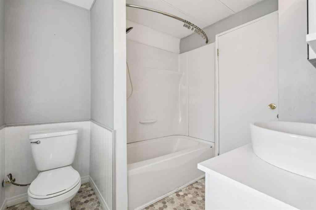 MLS® A2264810 - 12 Spring Haven Road SE in Big Springs Airdrie, Residential