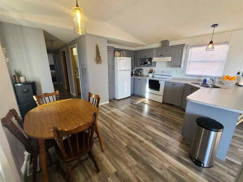 MLS® A2264813 - 5216 46 Street  in NONE Grimshaw, Residential