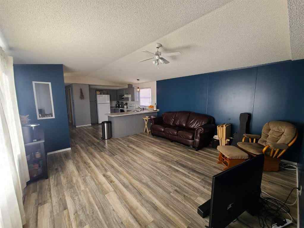 MLS® A2264813 - 5216 46 Street  in NONE Grimshaw, Residential