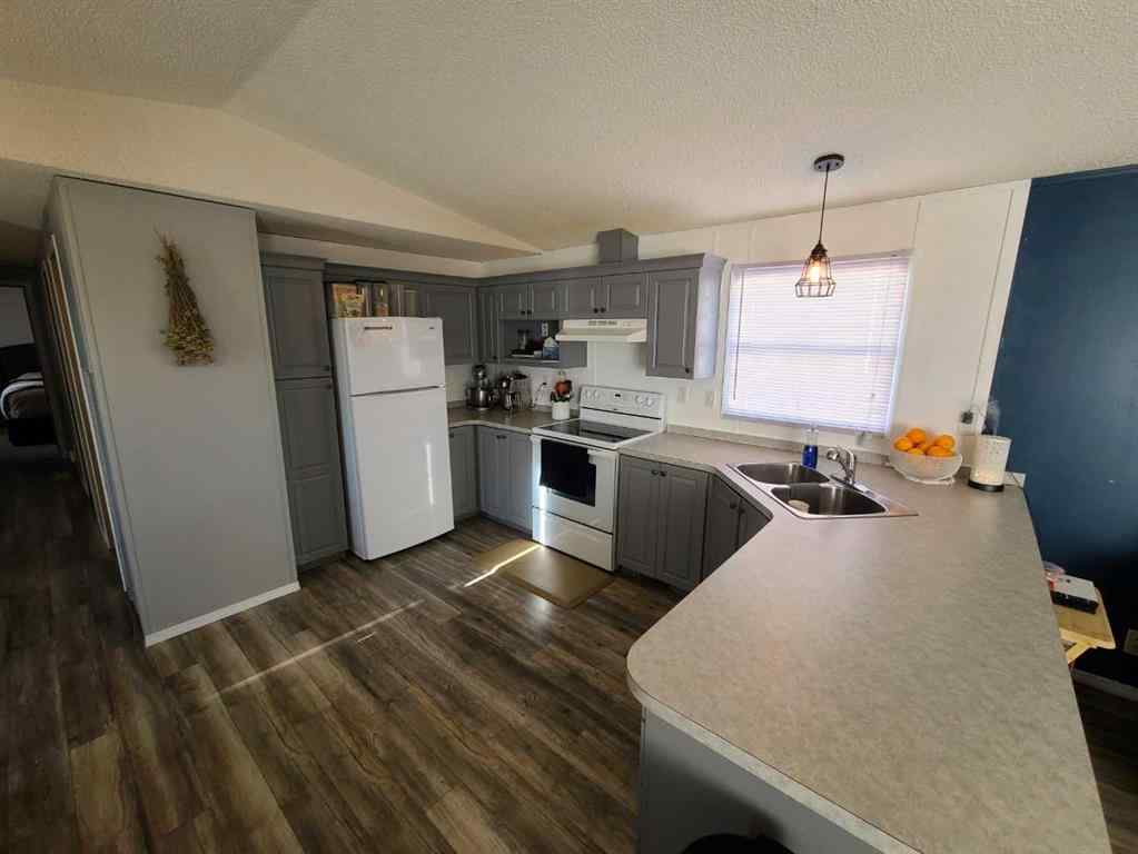 MLS® A2264813 - 5216 46 Street  in NONE Grimshaw, Residential