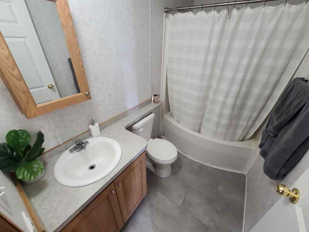 MLS® A2264813 - 5216 46 Street  in NONE Grimshaw, Residential