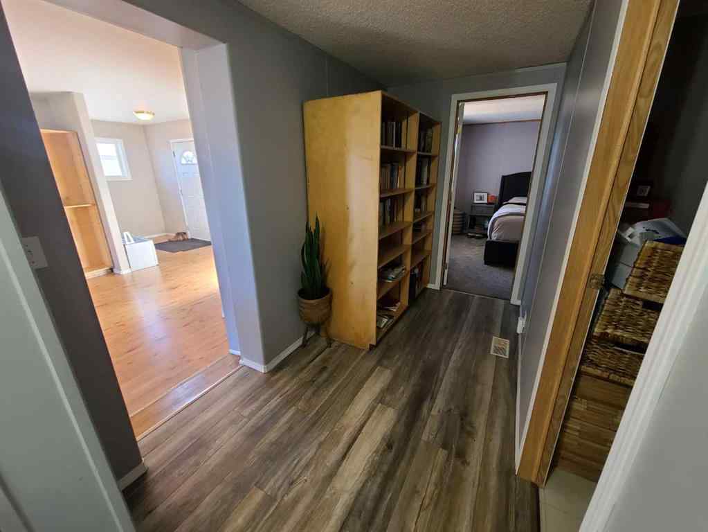 MLS® A2264813 - 5216 46 Street  in NONE Grimshaw, Residential