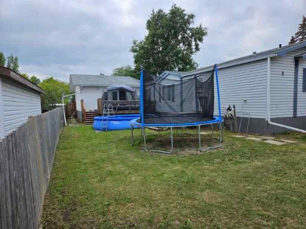 MLS® A2264813 - 5216 46 Street  in NONE Grimshaw, Residential