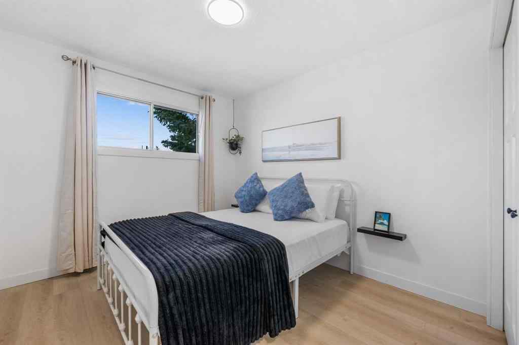 MLS® A2264814 - 966 Berkley Drive NW in Beddington Heights Calgary, Residential