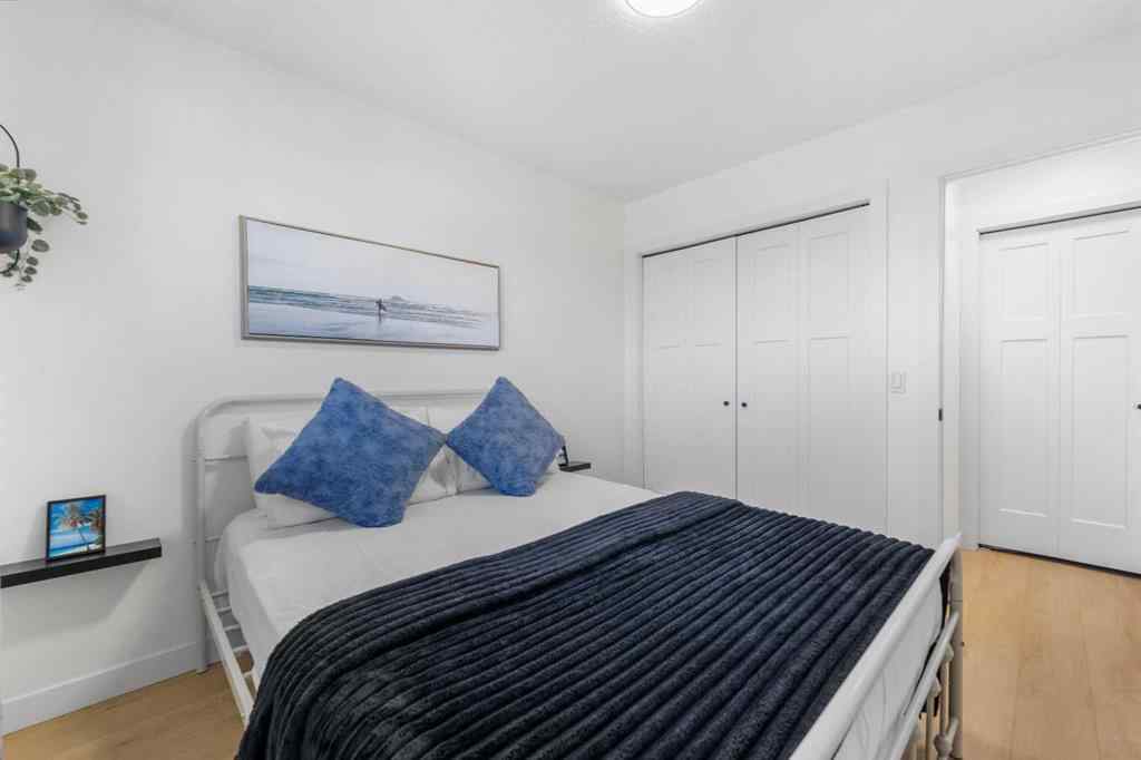 MLS® A2264814 - 966 Berkley Drive NW in Beddington Heights Calgary, Residential