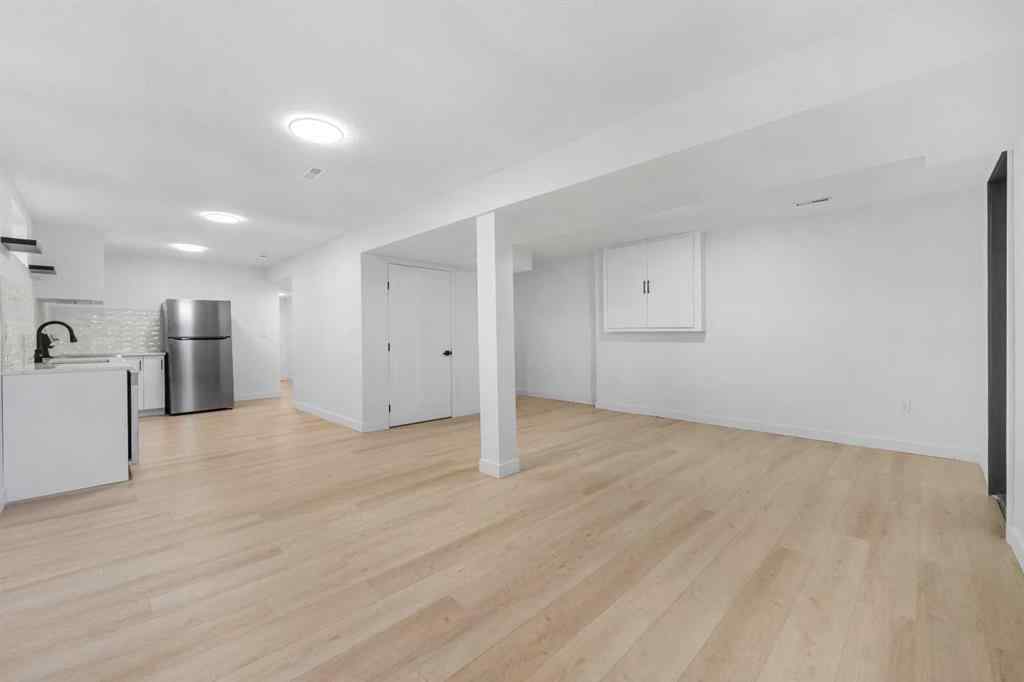 MLS® A2264814 - 966 Berkley Drive NW in Beddington Heights Calgary, Residential