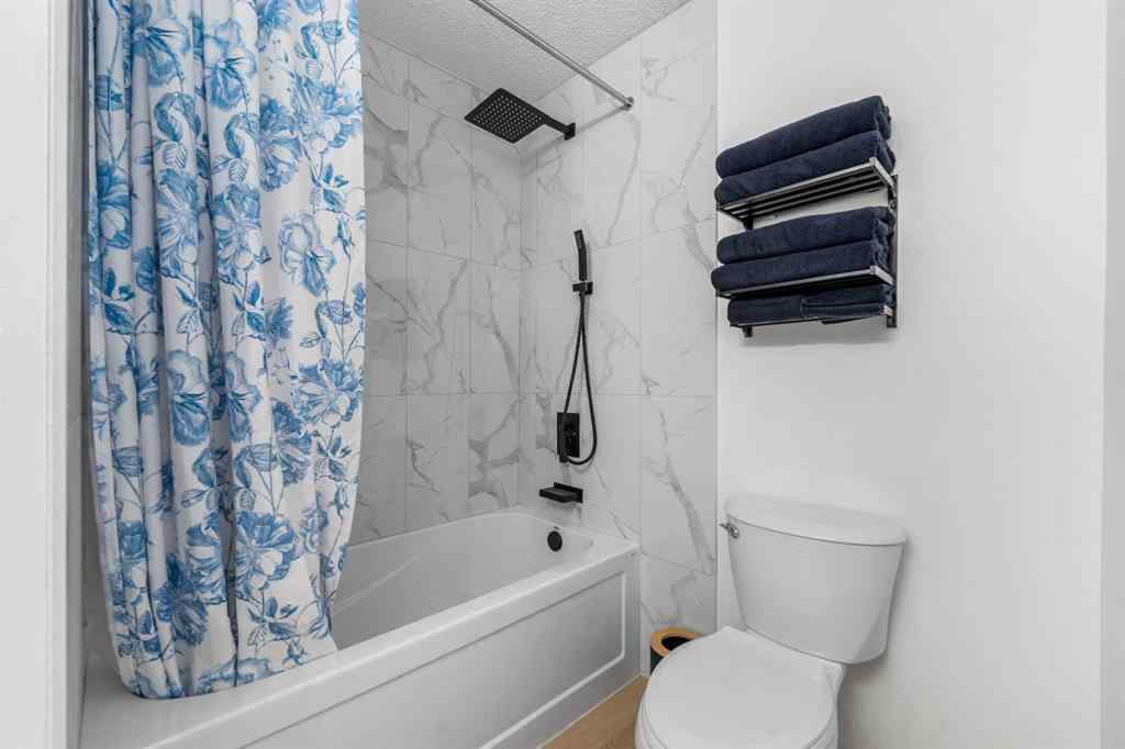 MLS® A2264814 - 966 Berkley Drive NW in Beddington Heights Calgary, Residential