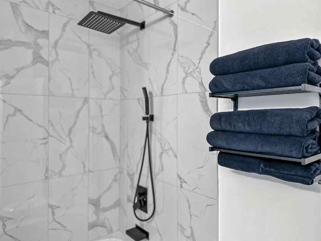 MLS® A2264814 - 966 Berkley Drive NW in Beddington Heights Calgary, Residential