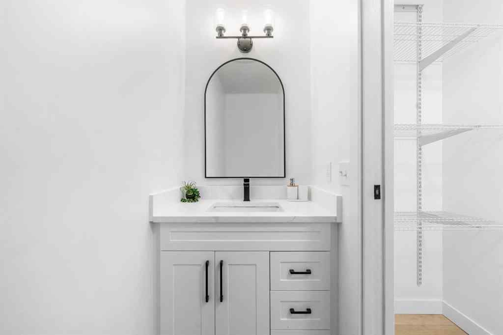 MLS® A2264814 - 966 Berkley Drive NW in Beddington Heights Calgary, Residential