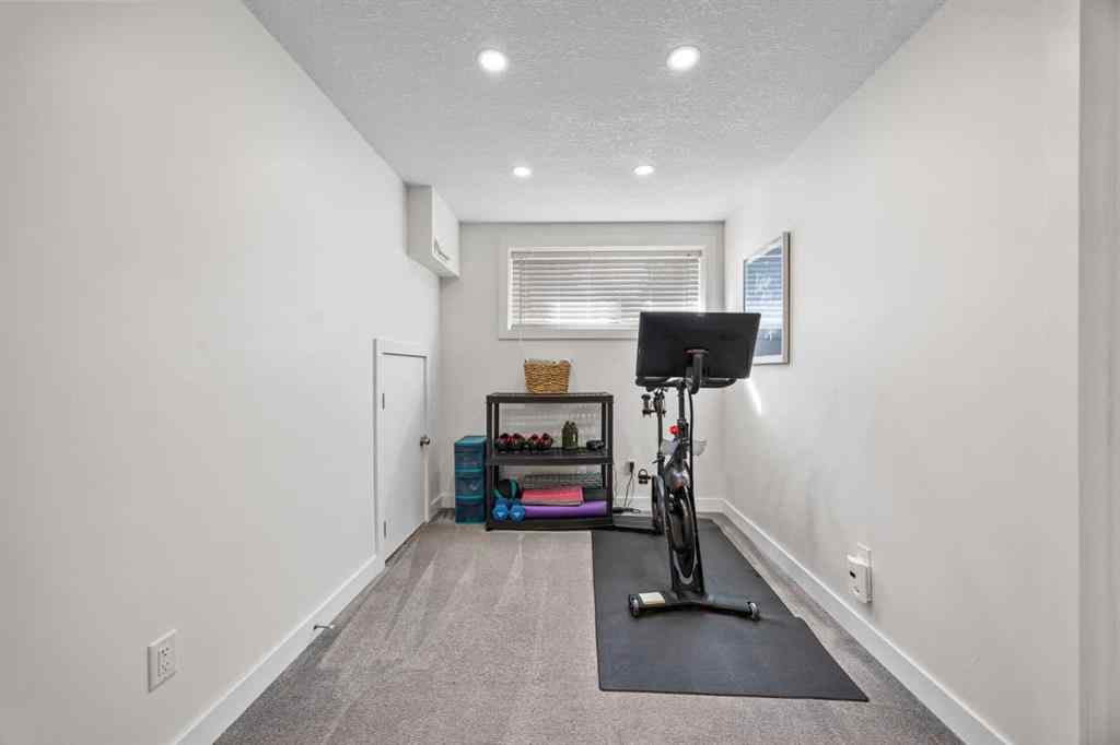 MLS® A2264816 - 827 Canaveral Crescent SW in Canyon Meadows Calgary, Residential