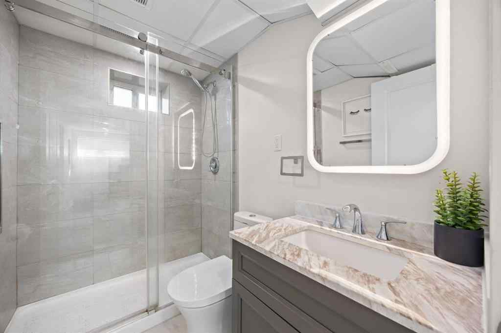 MLS® A2264816 - 827 Canaveral Crescent SW in Canyon Meadows Calgary, Residential