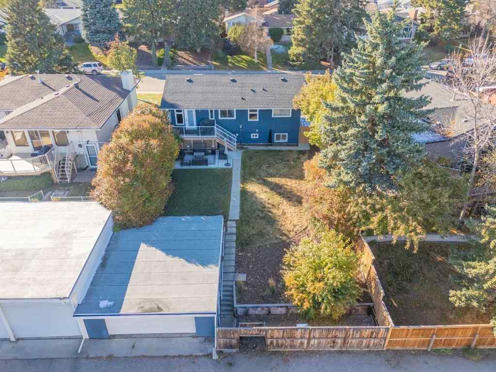 MLS® A2264816 - 827 Canaveral Crescent SW in Canyon Meadows Calgary, Residential