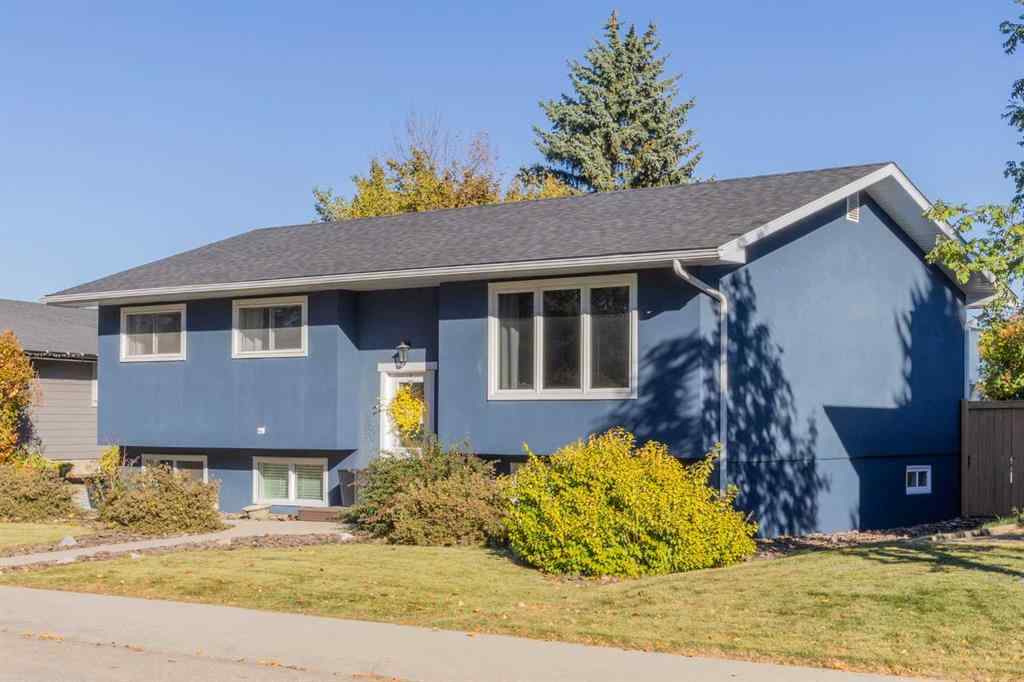 MLS® A2264816 - 827 Canaveral Crescent SW in Canyon Meadows Calgary, Residential