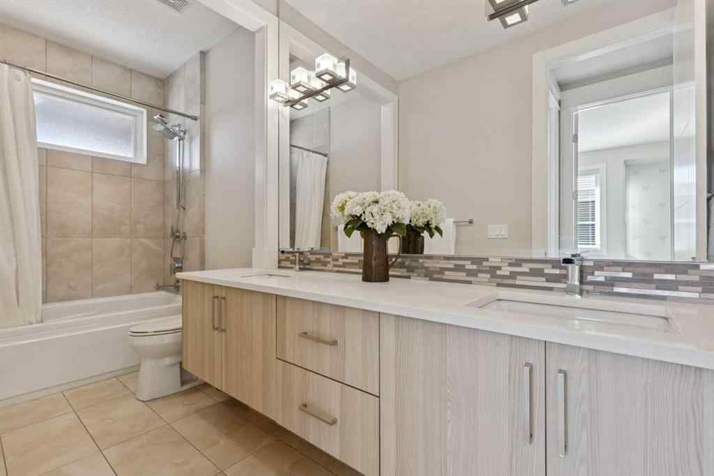 MLS® A2264817 - 2620 15A Street SW in Bankview Calgary, Residential