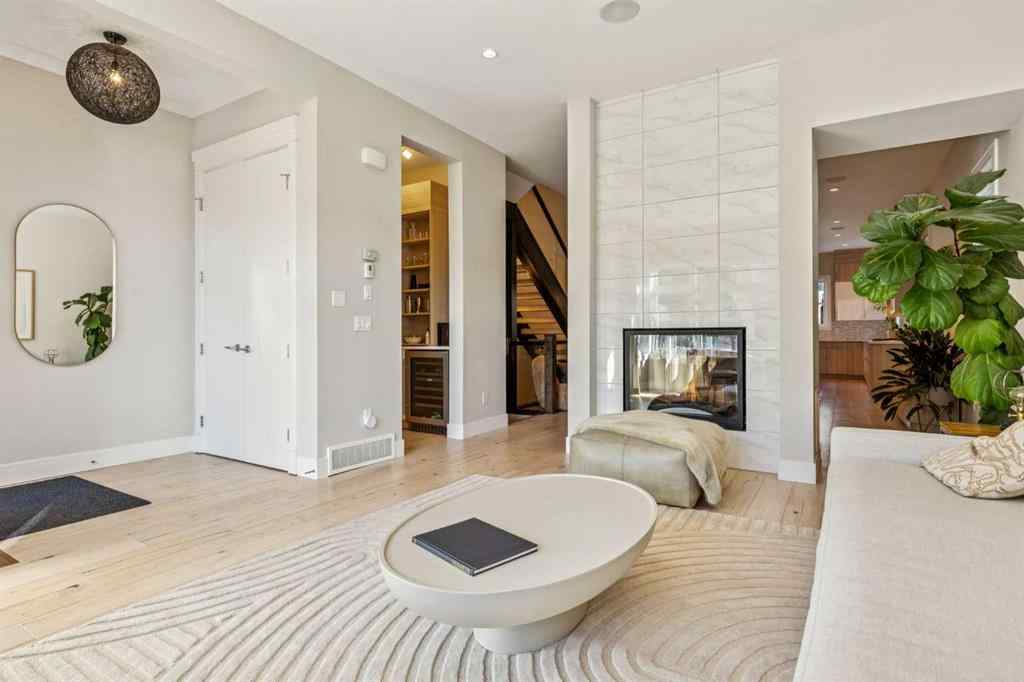 MLS® A2264817 - 2620 15A Street SW in Bankview Calgary, Residential