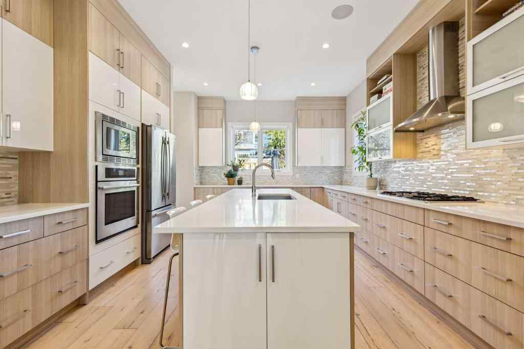 MLS® A2264817 - 2620 15A Street SW in Bankview Calgary, Residential