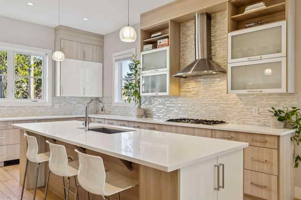 MLS® A2264817 - 2620 15A Street SW in Bankview Calgary, Residential