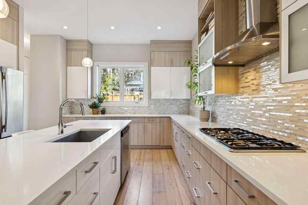 MLS® A2264817 - 2620 15A Street SW in Bankview Calgary, Residential