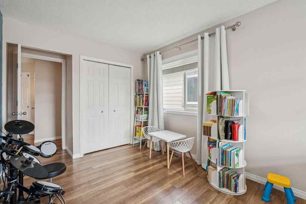 MLS® A2264818 - 171 Everhollow Way SW in Evergreen Calgary, Residential